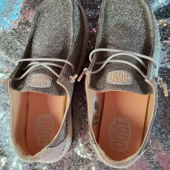 Hey Dude Sparkly Shoes 8 Wide - Picture 4 of 7